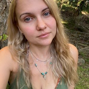 Meet your Posher, Amy